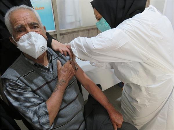 واکسیناسیون کرونا ویژه سالمندان در کنگاور آغاز شد
